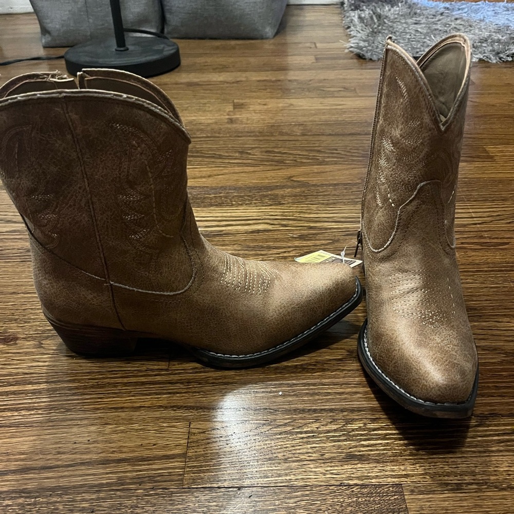 Tan Roper Boots